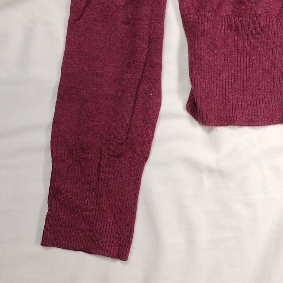 Survival women's burgundy long sleeved cropped cardigan size large - Picture 6 of 9